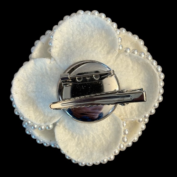Handmade Pearl Trim Brooch Pin Hair Clip - Picture 8 of 11
